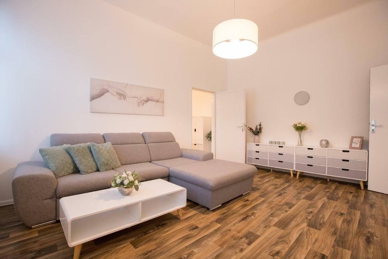 Family Apartment Ostrava Exterior foto